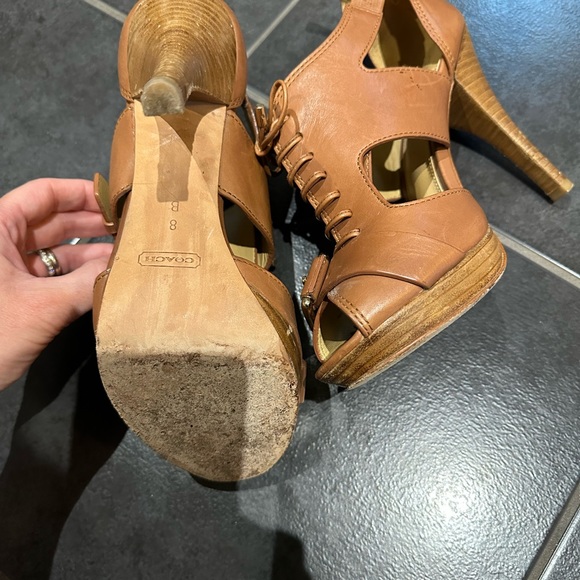 Coach - Sofia platform lace ups - size 8 - Picture 6 of 6